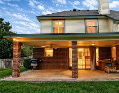 Main picture of 706 Man O War Dr