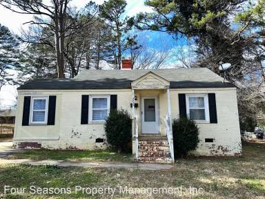 Main picture of 2735 Grimes St