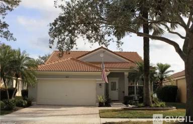 Main picture of 832 Savannah Falls Dr