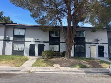 Main picture of 2112 Comet Ave