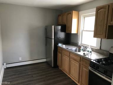 Main picture of 40 N 6th St