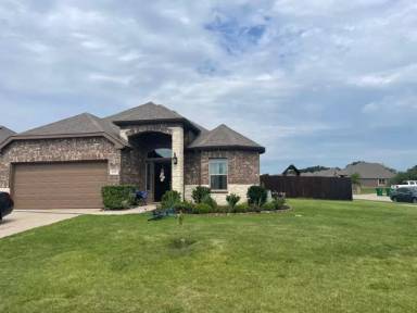Main picture of 632 Redwood Dr