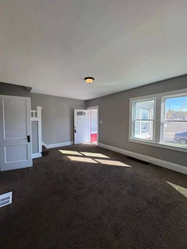 Main picture of 4 Anaconda Rd