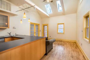 Main picture of 401 Arapahoe Ave