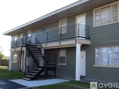 Main picture of 2110 Willow St