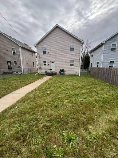 Main picture of 2476 W Garfield Ave