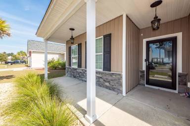 Main picture of 245 Decatur Dr