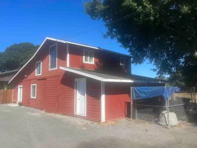 Main picture of 1081 Moss Rd