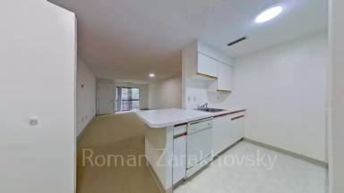 Main picture of 25 Webster Ave