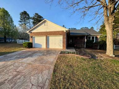 Main picture of 115 Zane Dr