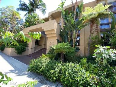 Main picture of 970 Palm Ave