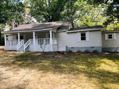 Main picture of 2954 Countrywood Rd