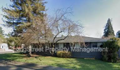Main picture of 804 NE 4th St