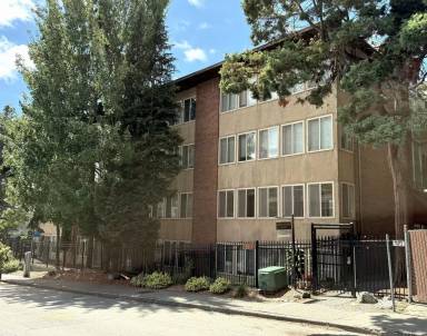 Main picture of 4225 11th Ave NE