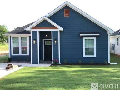 Main picture of 507 E Maple Row