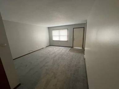 Main picture of 2248 Harsh Ave SE