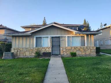 Main picture of 2749 W Fairmont Ave