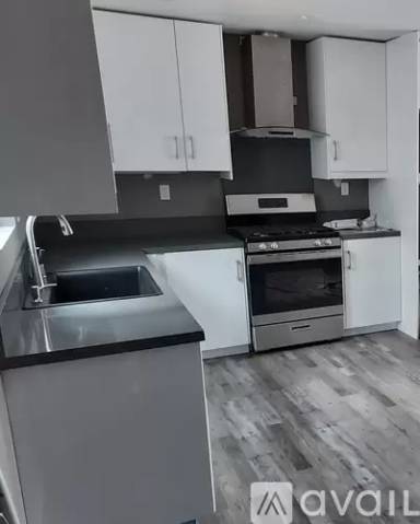 Main picture of 2924 Calle Arino