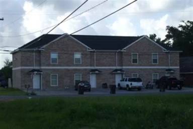 Main picture of 101 Chicago Ave
