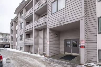 Main picture of 1405 W 27th Ave