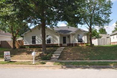 Main picture of 5724 W Fountain St