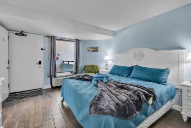Main picture of 6804 N Ocean Blvd