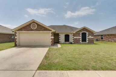 Main picture of 1202 Copper Crk