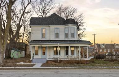 Main picture of 105 SW 9th St