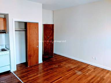 Main picture of 164 North Beacon St