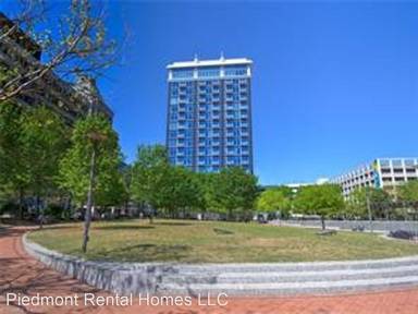 Main picture of Centerpointe