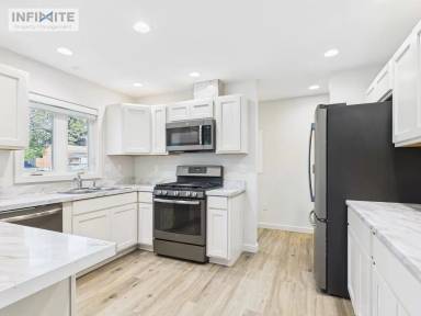 Main picture of 1411 S Grand Ave