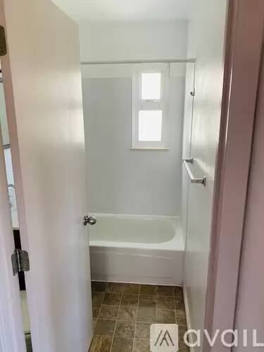 Main picture of 1226 Taylor Ave N