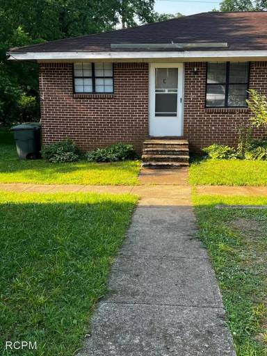 Main picture of 1114 Oakwood Ave NE