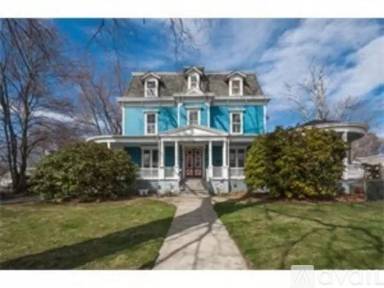 Main picture of 71 Franklin St
