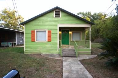 Main picture of 1034 Pandora St