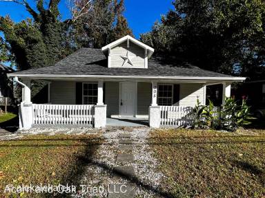 Main picture of 705 Wise Ave