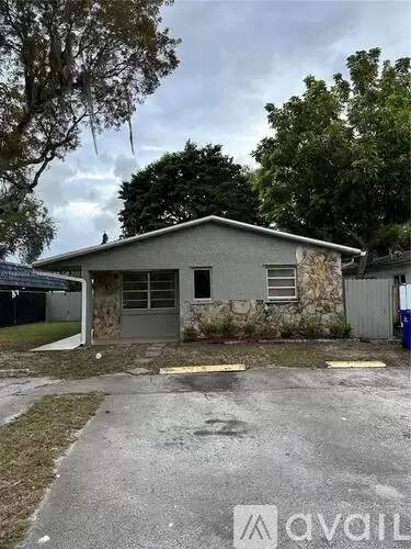 Main picture of 6040 SW 35th St