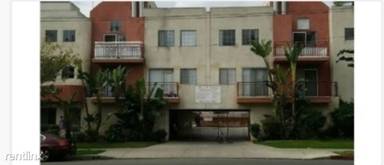 Main picture of 6825 Haskell Ave