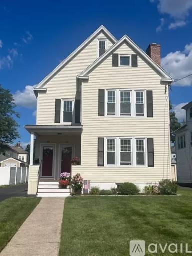 Main picture of 90 Dover Rd