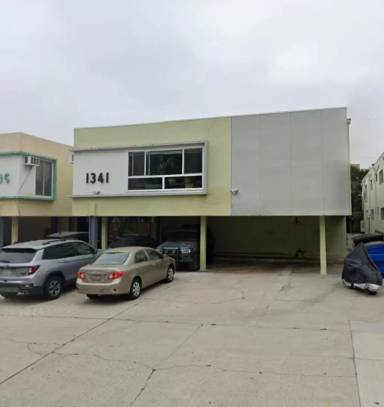Main picture of 1341 N Poinsettia Pl