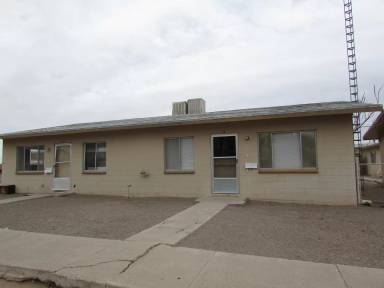 Main picture of 915 S Platinum Ave