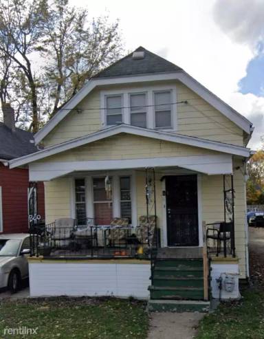 Main picture of 132 Olympic Ave