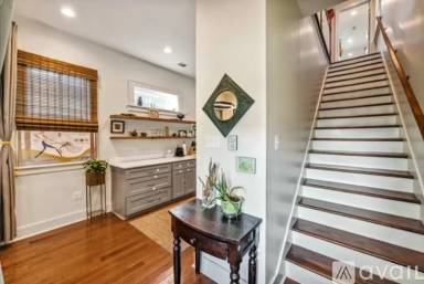 Main picture of 8527 Spruce St