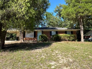 Main picture of 2492 Dublin Dr
