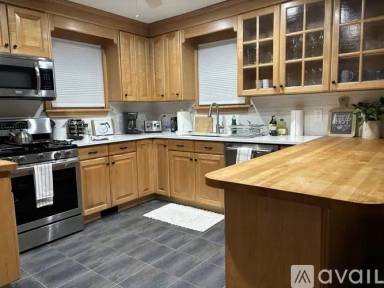 Main picture of 435 Vassar Rd