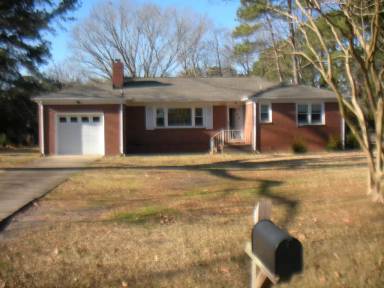 Main picture of 5213 S Lake Rd