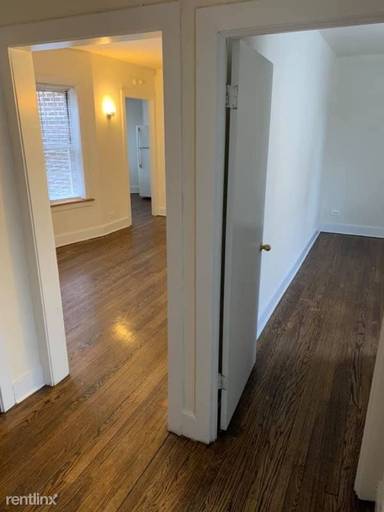 Main picture of 4400 S Drexel Blvd