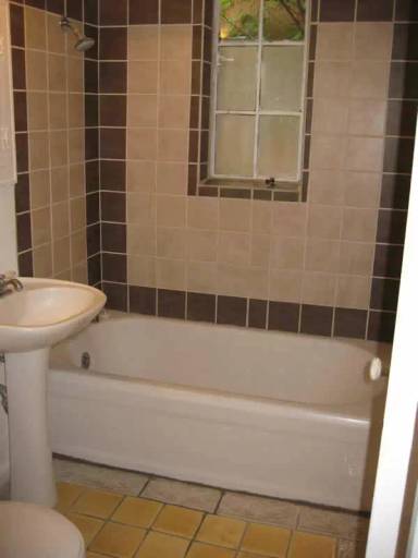 Main picture of 902 Tijeras Ave NW