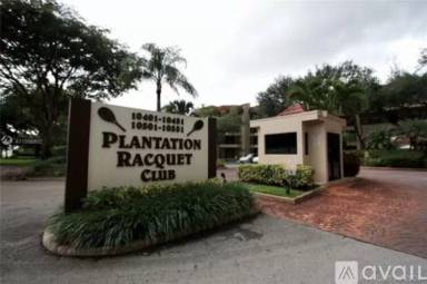 Main picture of 10401 W Broward Blvd