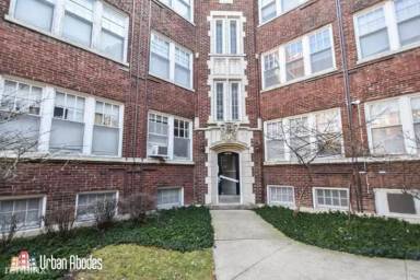 Main picture of 1059 W Glenlake Ave